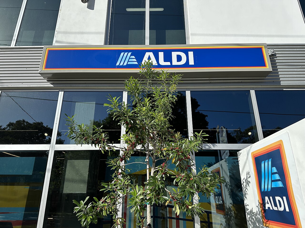 An ALDI store exterior, the discount format behind the Aldidas and ALDImania merch campaigns