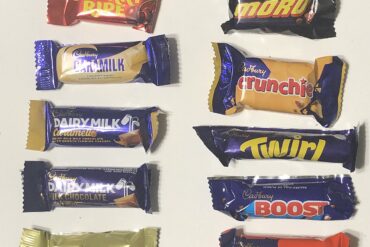Chocolate bars broken into pieces, the category behind these chocolate brand marketing campaigns