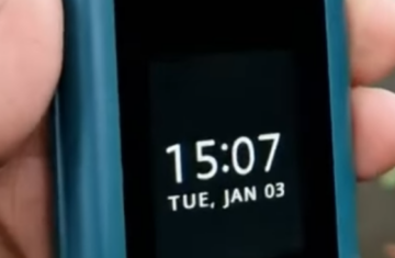 A Nokia 2660 Flip, the handset Heinekens Boring Phone was built on