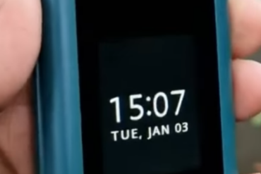 A Nokia 2660 Flip, the handset Heinekens Boring Phone was built on