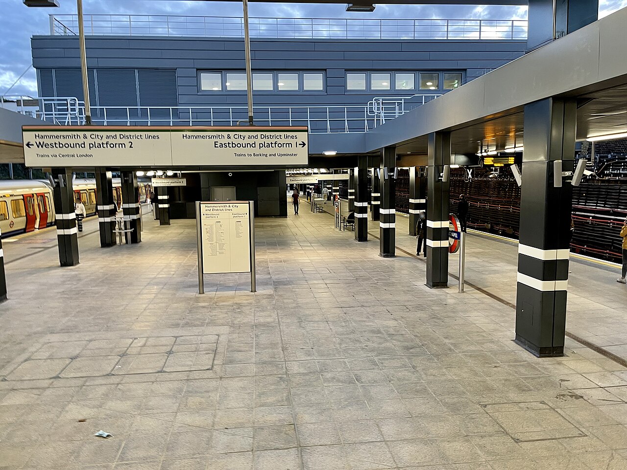 London Underground platform, the setting Maybelline recreated digitally in its impossible ad